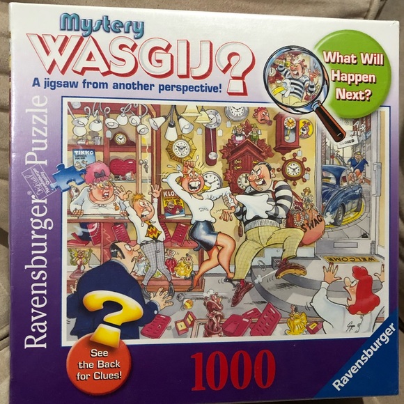 Ravensburger mystery 1000 piece jigsaw puzzle - Picture 1 of 6
